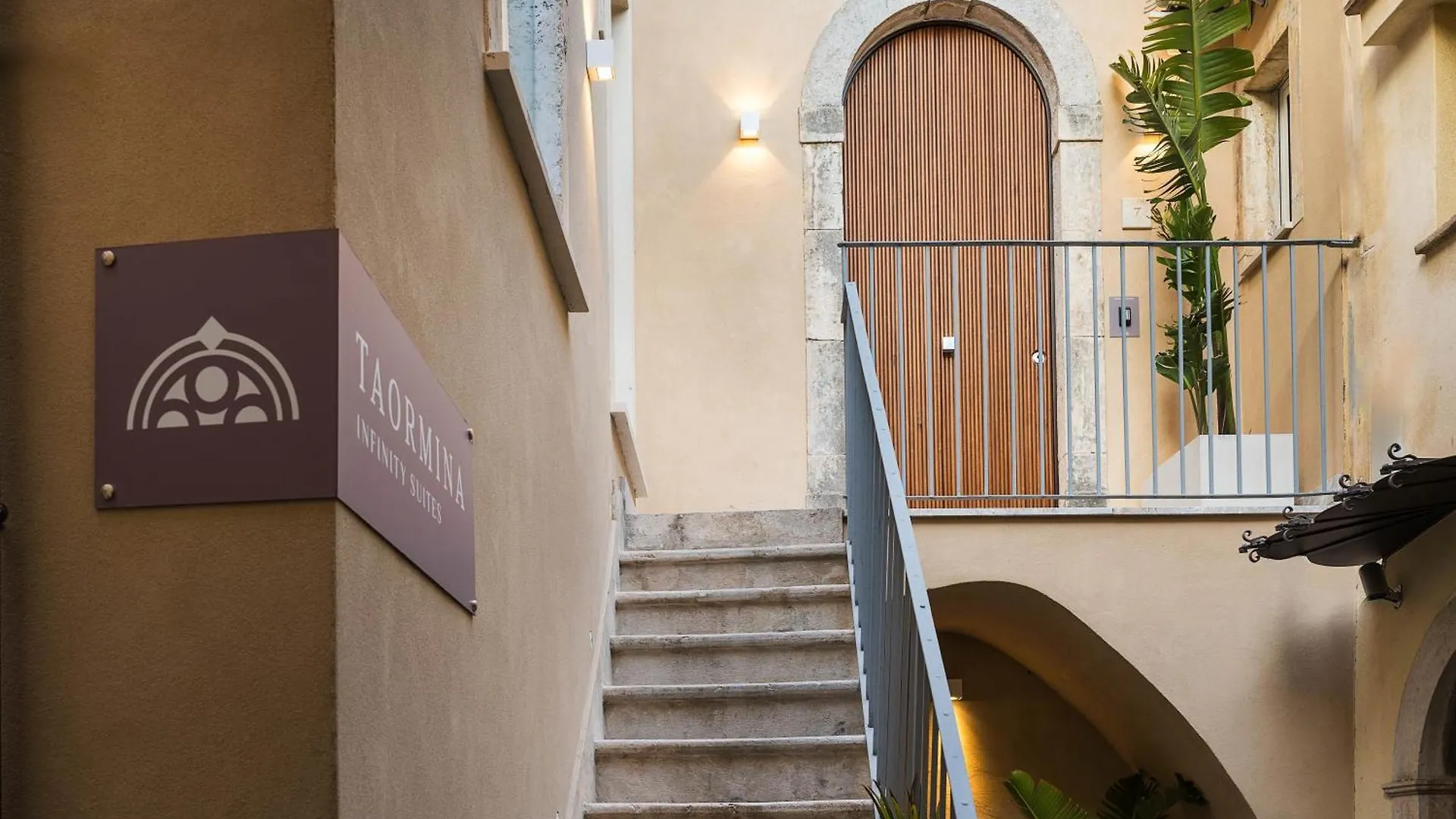 Taormina Infinity Suites Lägenhetshotell