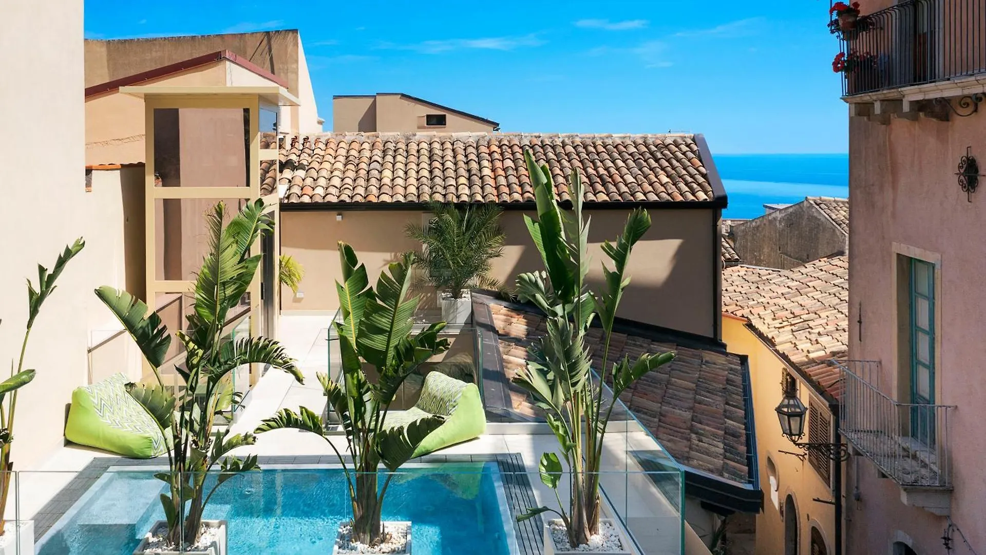 Lägenhetshotell Taormina Infinity Suites
