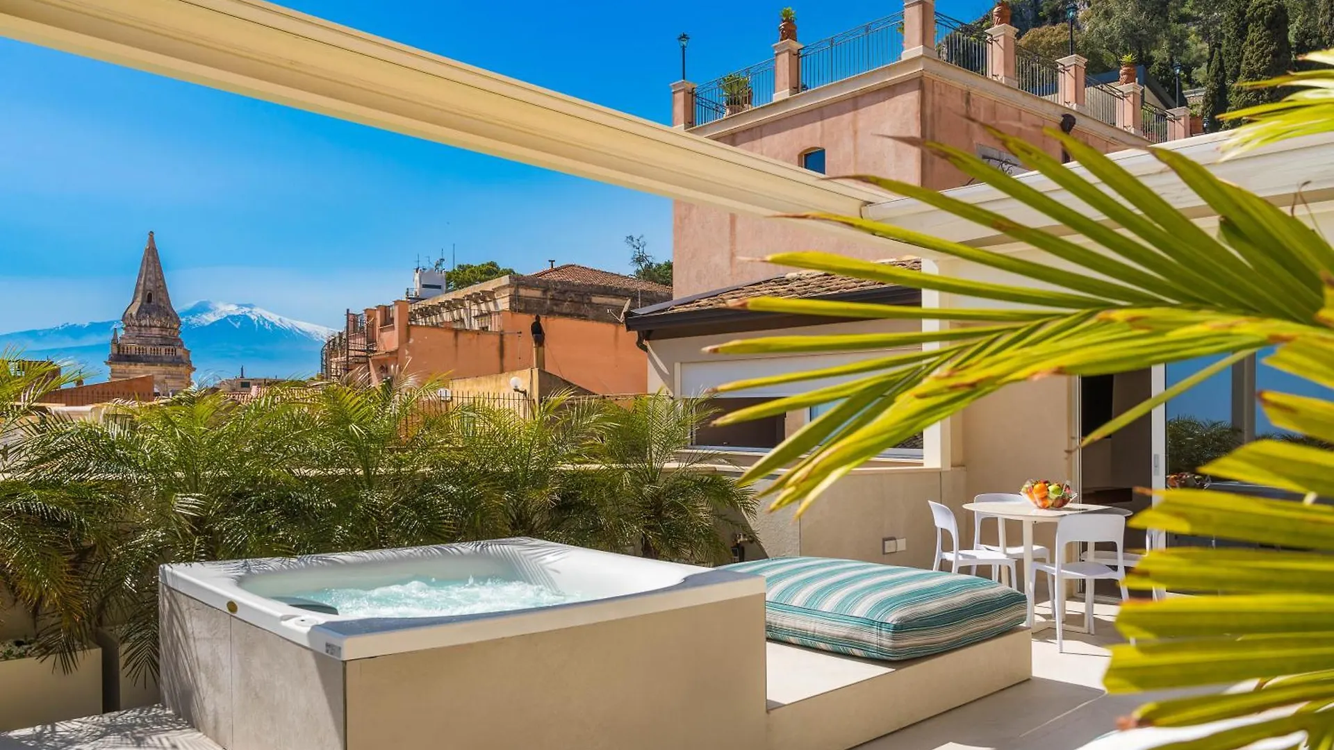 Taormina Infinity Suites 公寓式酒店